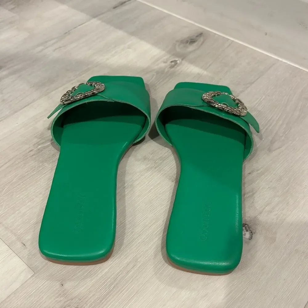 Open Edit Lely NWT Flat Sandals with Silver Buckle in Kelly Green. No Box - Picture 4 of 8